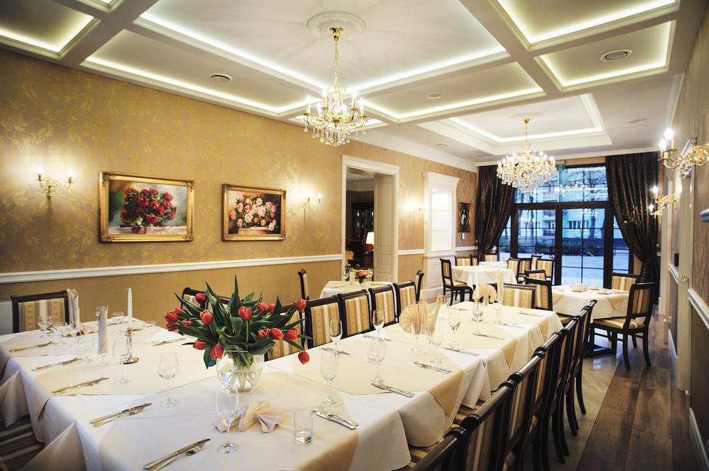 Hotel Kopernik Ciechocinek Luaran gambar