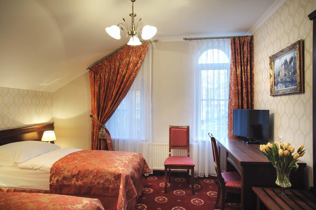 Hotel Kopernik Ciechocinek Bilik gambar
