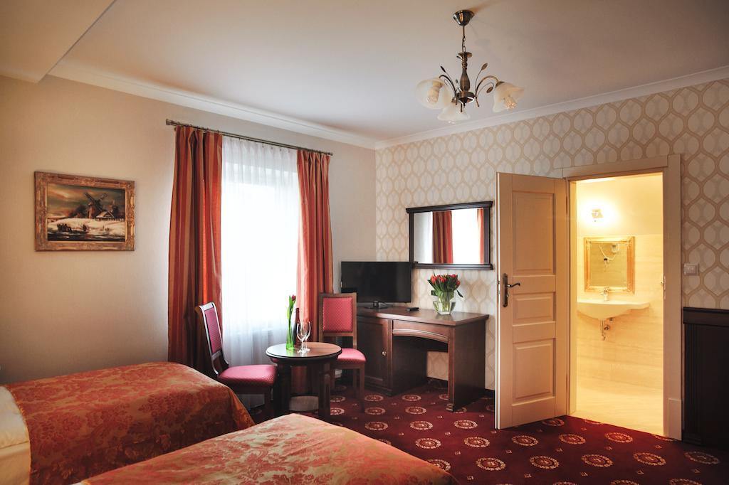 Hotel Kopernik Ciechocinek Bilik gambar