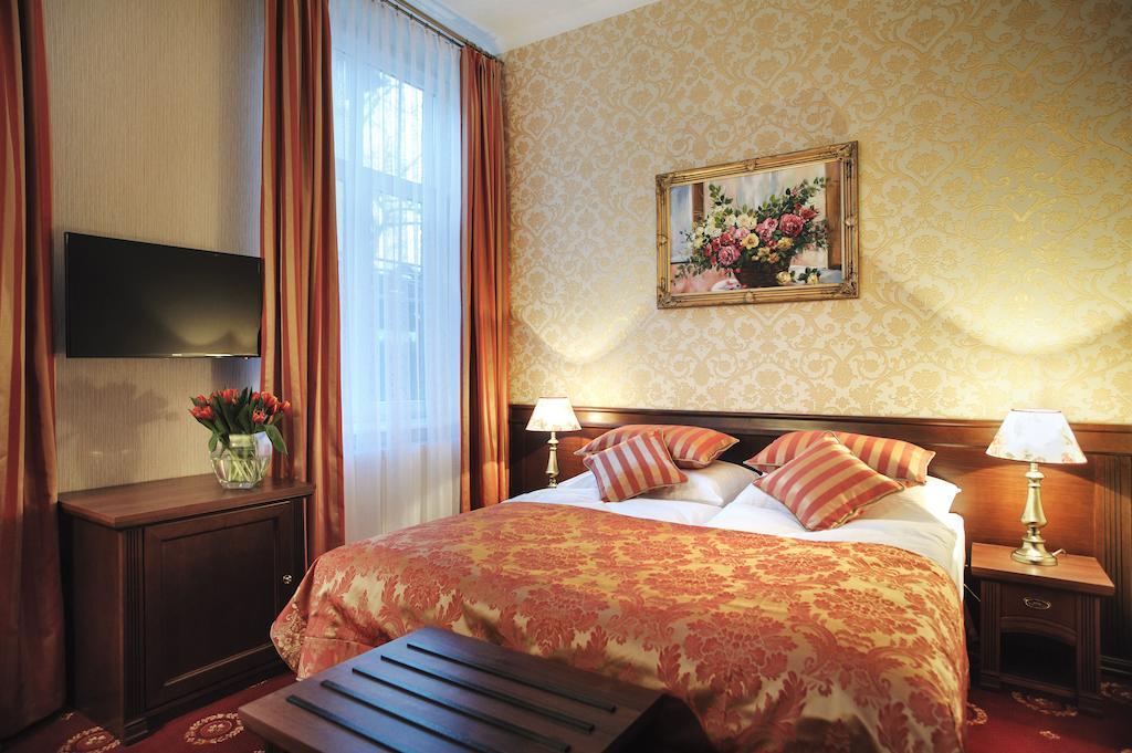 Hotel Kopernik Ciechocinek Bilik gambar